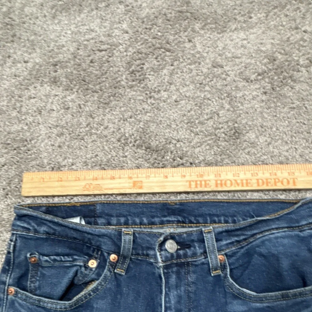 Levi's Men's Blue Denim Jeans Medium Wash Straight Leg Regular Fit Mid Rise - Picture 7 of 9
